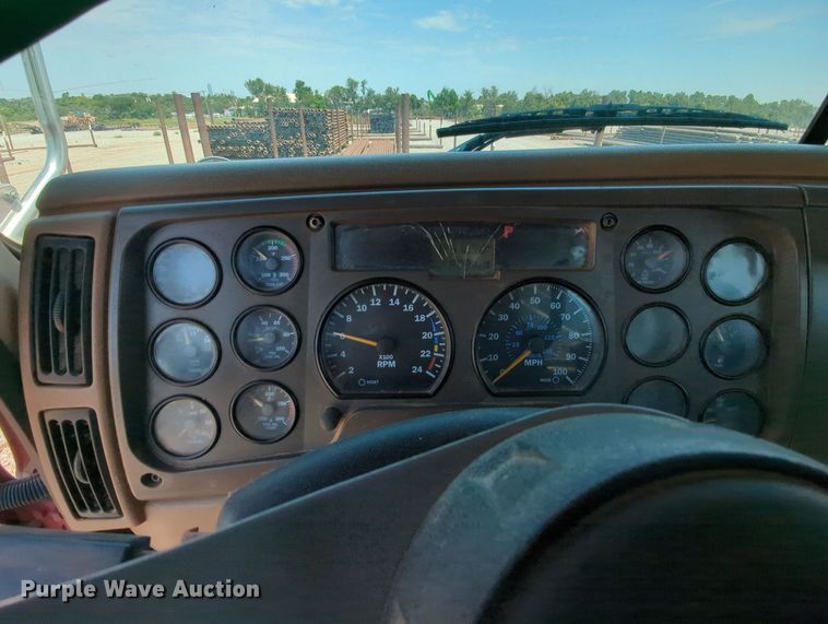 image for item MY9812 2007 Mack CV713  crane truck