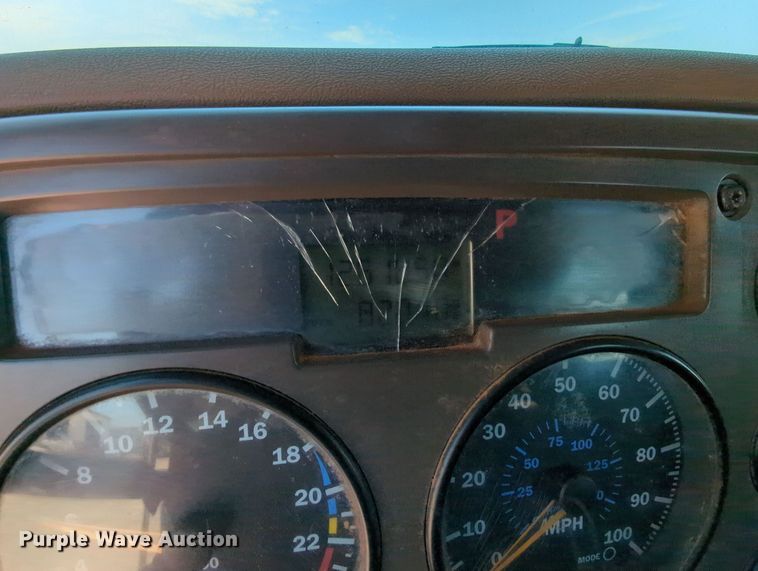 image for item MY9812 2007 Mack CV713  crane truck