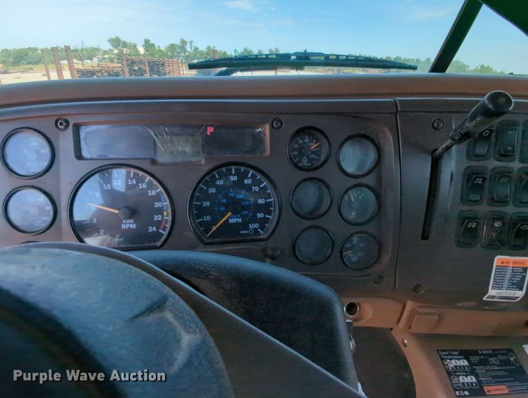 image for item MY9812 2007 Mack CV713  crane truck