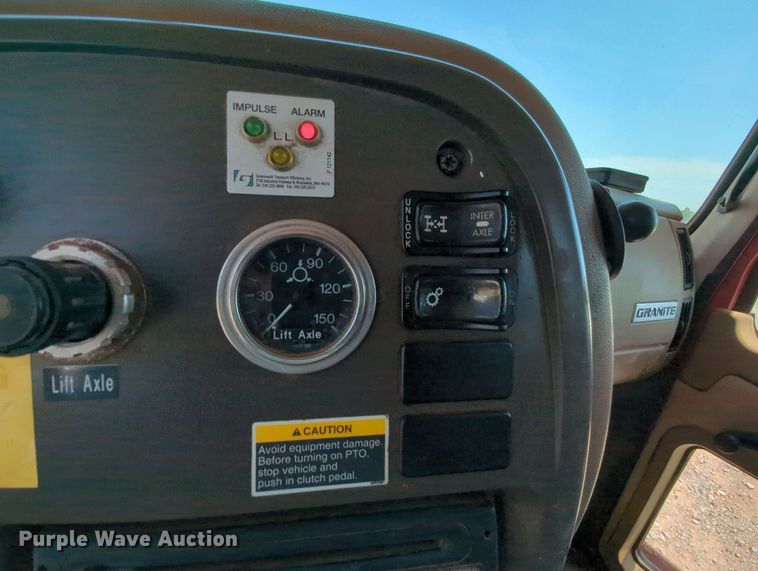 image for item MY9812 2007 Mack CV713  crane truck