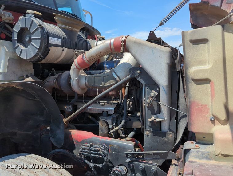 image for item MY9812 2007 Mack CV713  crane truck