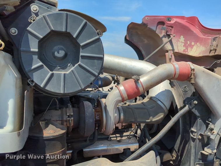 image for item MY9812 2007 Mack CV713  crane truck