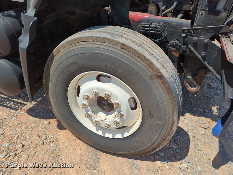 image for item MY9812 2007 Mack CV713  crane truck