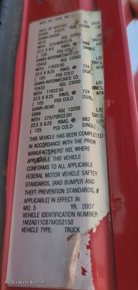 image for item MY9812 2007 Mack CV713  crane truck