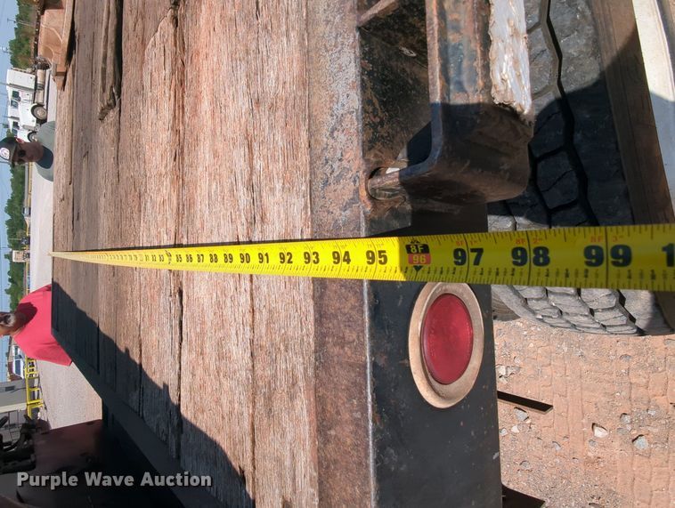 image for item MY9813 2006 Kenworth T800  crane truck