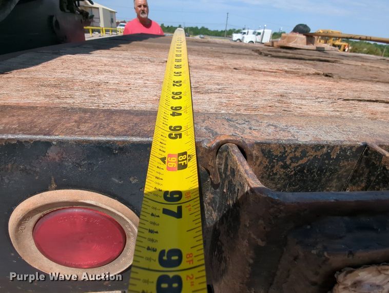 image for item MY9813 2006 Kenworth T800  crane truck