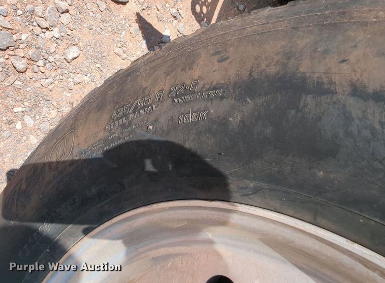 image for item MY9813 2006 Kenworth T800  crane truck