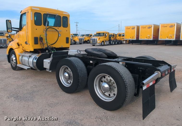 image for item MY9816 2020 Kenworth T680  semi truck