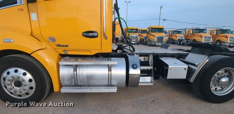 image for item MY9816 2020 Kenworth T680  semi truck