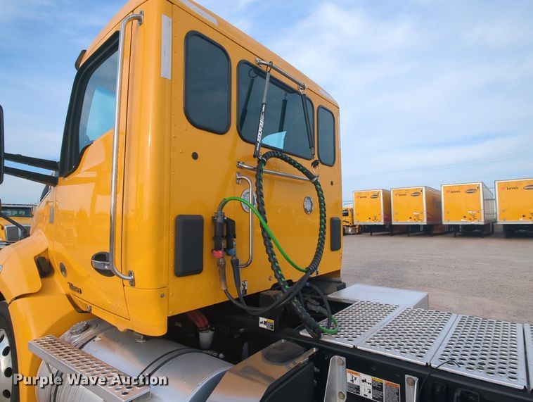 image for item MY9816 2020 Kenworth T680  semi truck