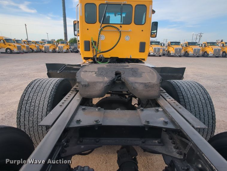 image for item MY9816 2020 Kenworth T680  semi truck