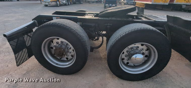 image for item MY9816 2020 Kenworth T680  semi truck