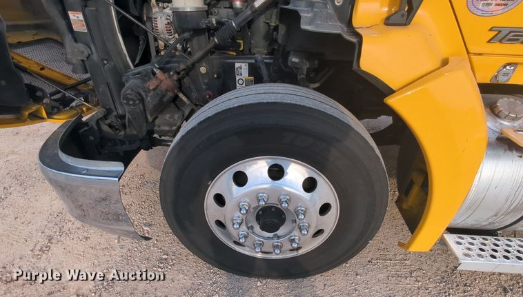 image for item MY9816 2020 Kenworth T680  semi truck