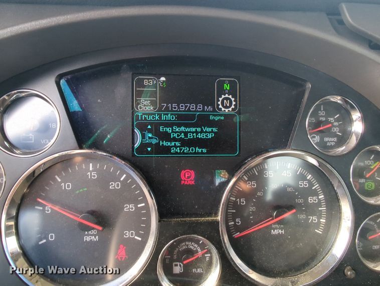 image for item MY9817 2019 Kenworth T680  semi truck