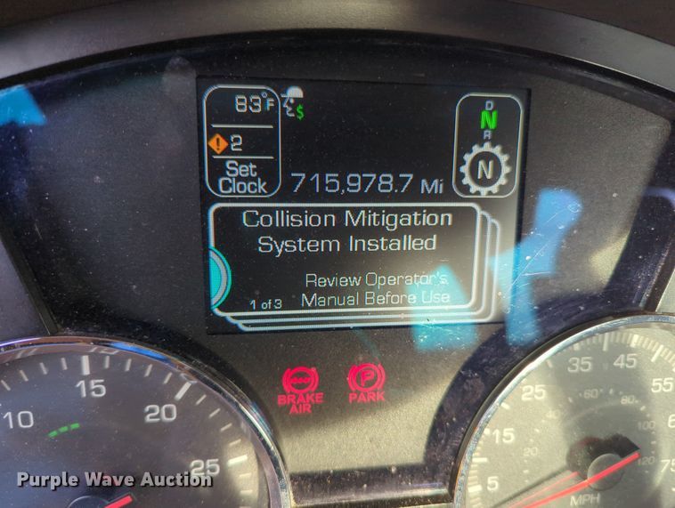 image for item MY9817 2019 Kenworth T680  semi truck