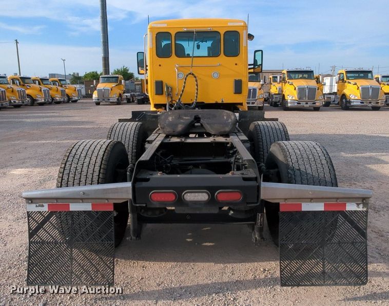 image for item MY9818 2019 Kenworth T680  semi truck