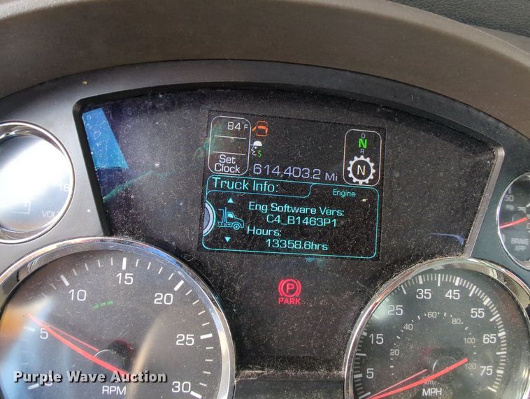 image for item MY9818 2019 Kenworth T680  semi truck