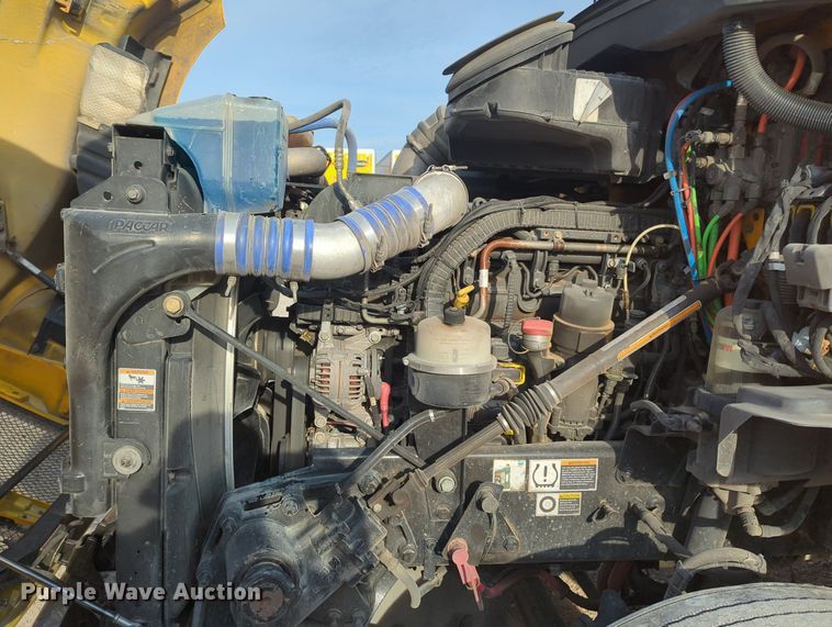 image for item MY9818 2019 Kenworth T680  semi truck