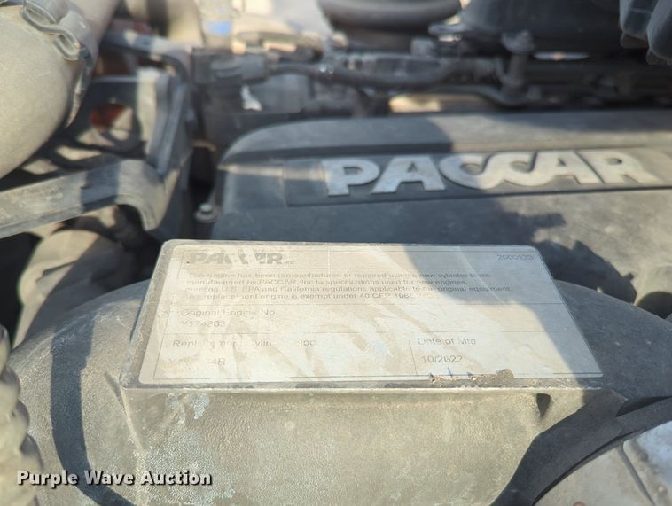 image for item MY9818 2019 Kenworth T680  semi truck