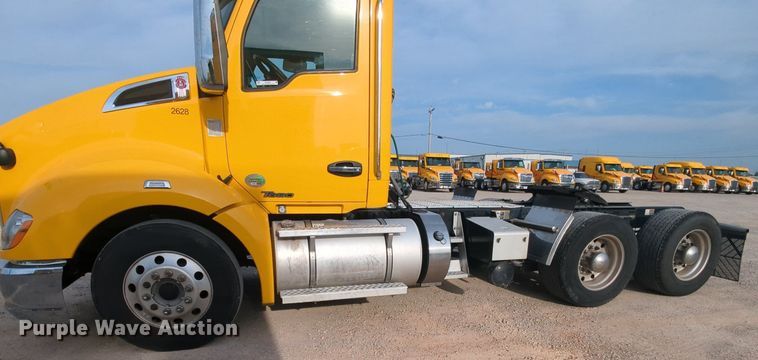 image for item MY9820 2019 Kenworth T680  semi truck