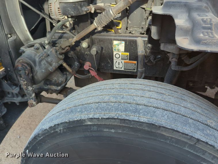 image for item MY9820 2019 Kenworth T680  semi truck