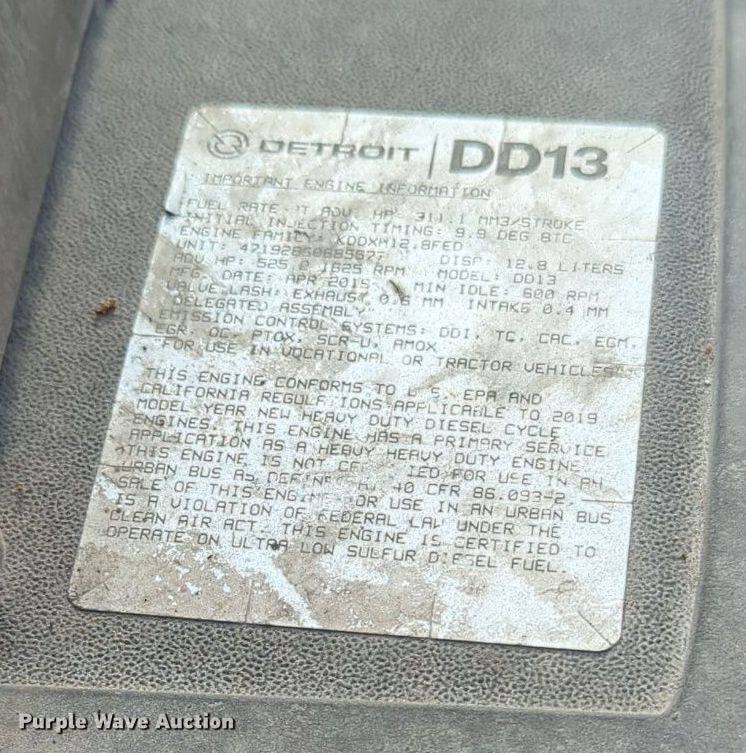 image for item MY9821 2020 Freightliner Cascadia 126  semi truck