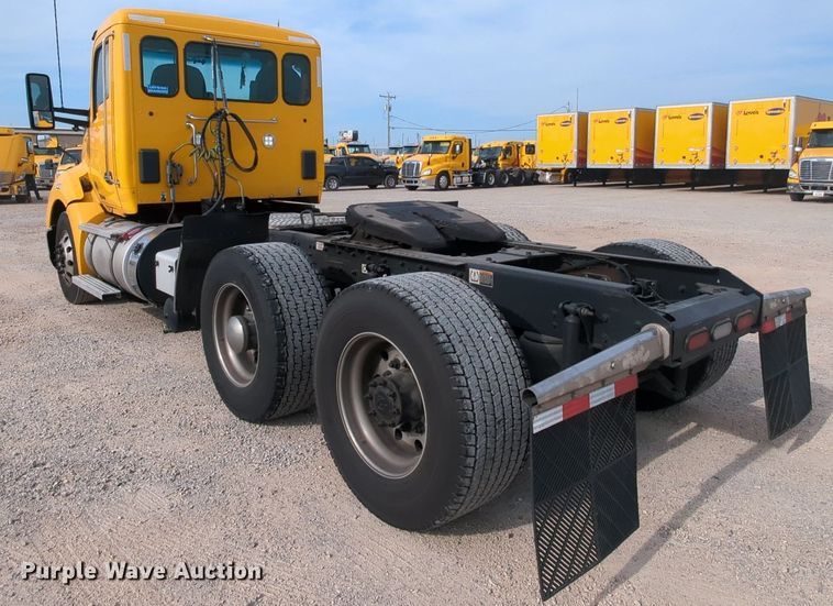 image for item MY9823 2019 Kenworth T680  semi truck