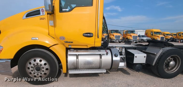 image for item MY9823 2019 Kenworth T680  semi truck