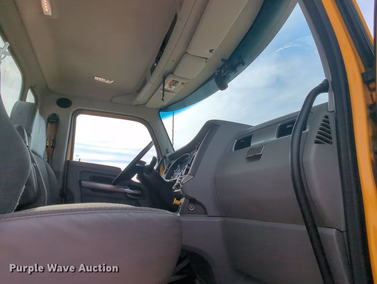 image for item MY9823 2019 Kenworth T680  semi truck