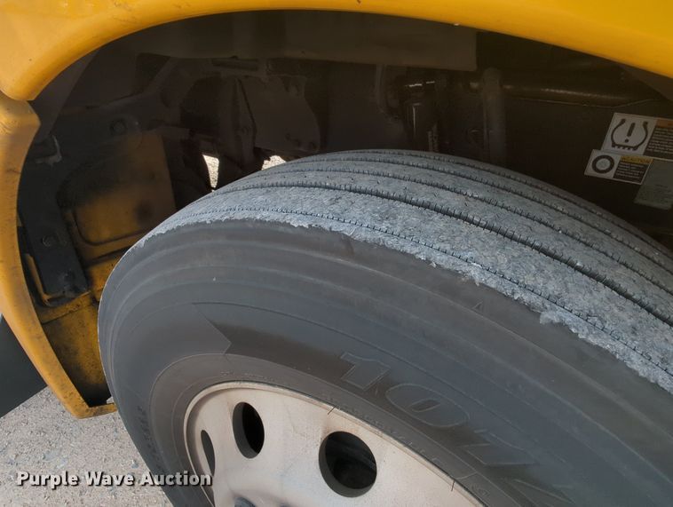 image for item MY9823 2019 Kenworth T680  semi truck