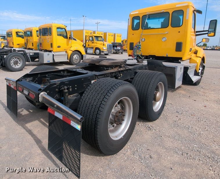 image for item MY9824 2019 Kenworth T680  semi truck