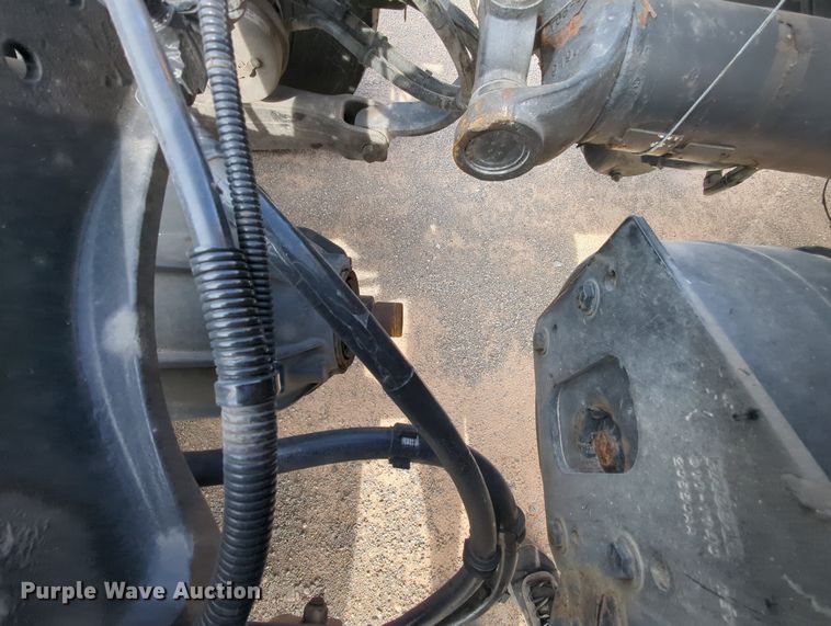 image for item MY9824 2019 Kenworth T680  semi truck