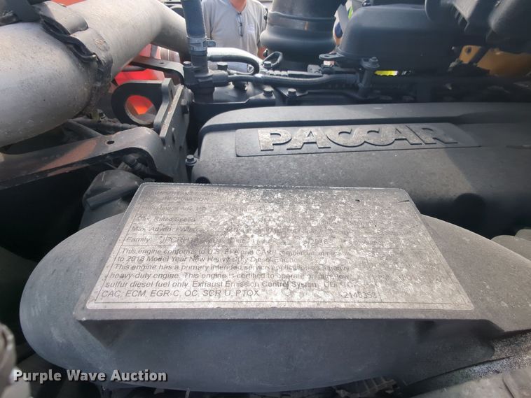 image for item MY9824 2019 Kenworth T680  semi truck