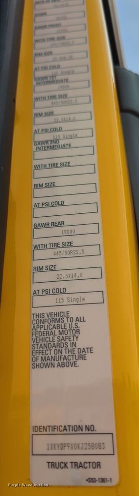 image for item MY9824 2019 Kenworth T680  semi truck