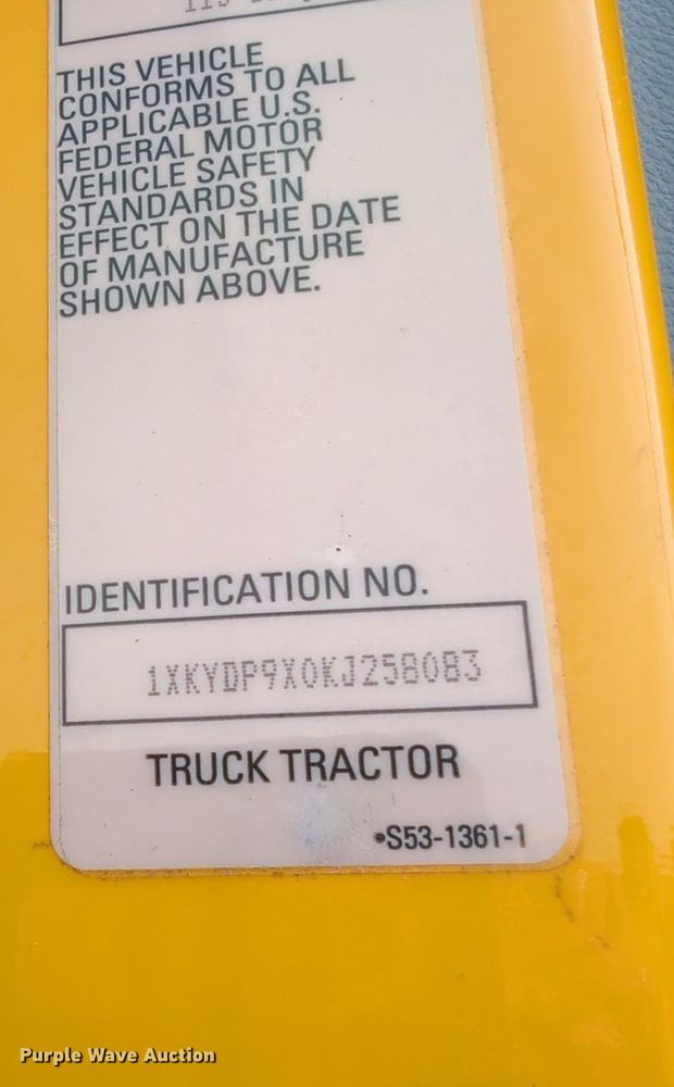 image for item MY9824 2019 Kenworth T680  semi truck