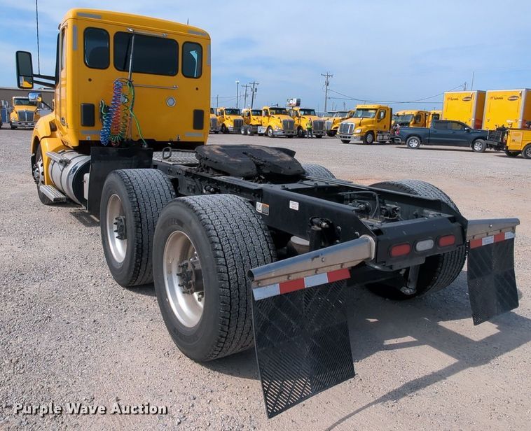 image for item MY9826 2020 Kenworth T680  semi truck