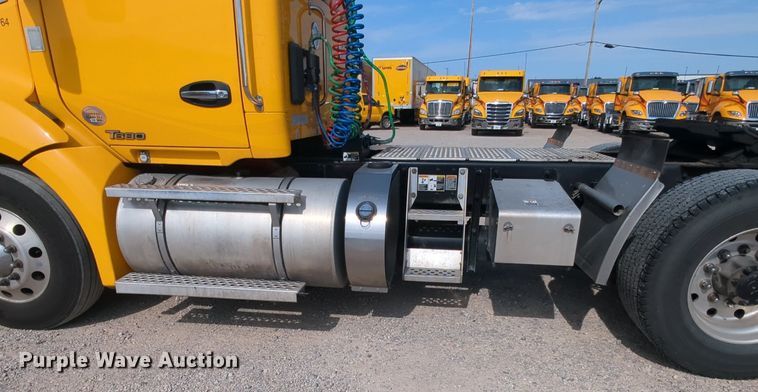 image for item MY9826 2020 Kenworth T680  semi truck