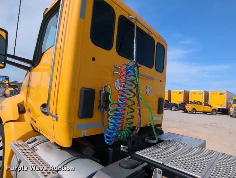 image for item MY9826 2020 Kenworth T680  semi truck