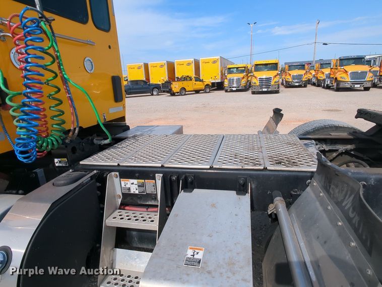 image for item MY9826 2020 Kenworth T680  semi truck