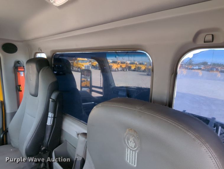 image for item MY9826 2020 Kenworth T680  semi truck