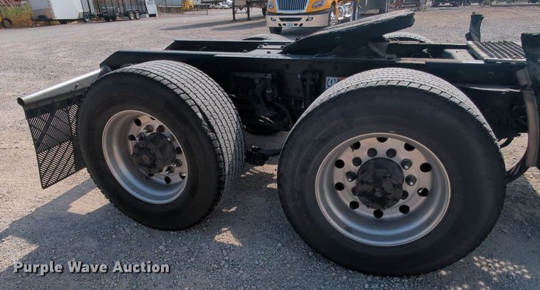 image for item MY9826 2020 Kenworth T680  semi truck