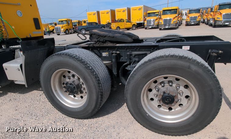 image for item MY9826 2020 Kenworth T680  semi truck