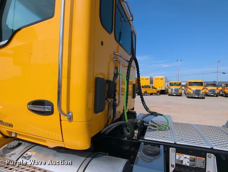 image for item MY9827 2020 Kenworth T680  semi truck