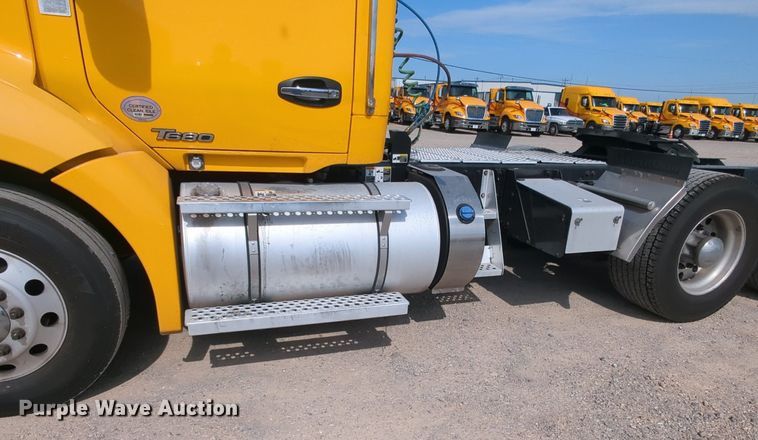 image for item MY9828 2020 Kenworth T680  semi truck