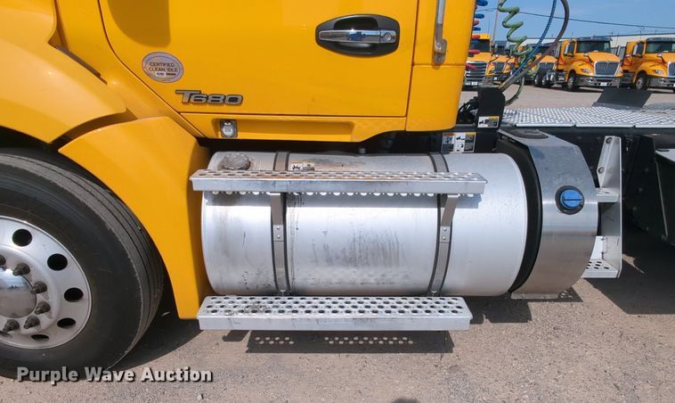 image for item MY9828 2020 Kenworth T680  semi truck