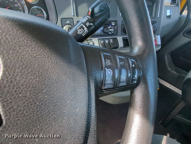 image for item MY9828 2020 Kenworth T680  semi truck