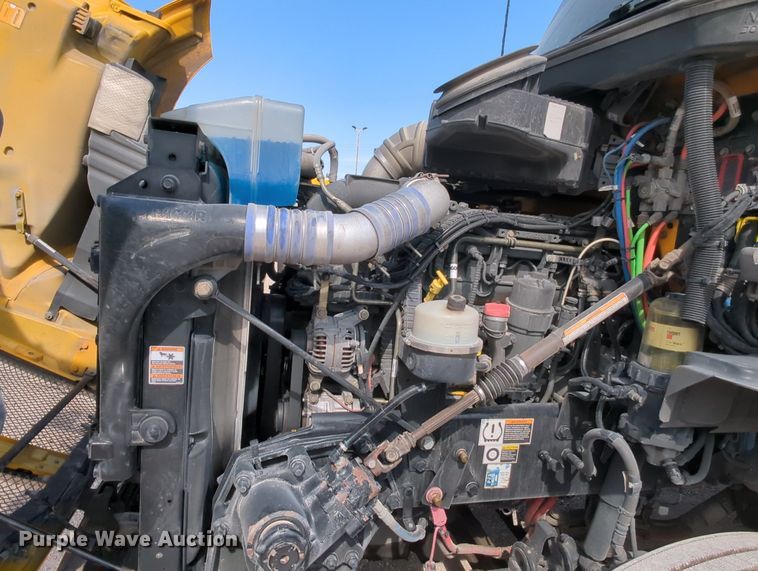 image for item MY9828 2020 Kenworth T680  semi truck