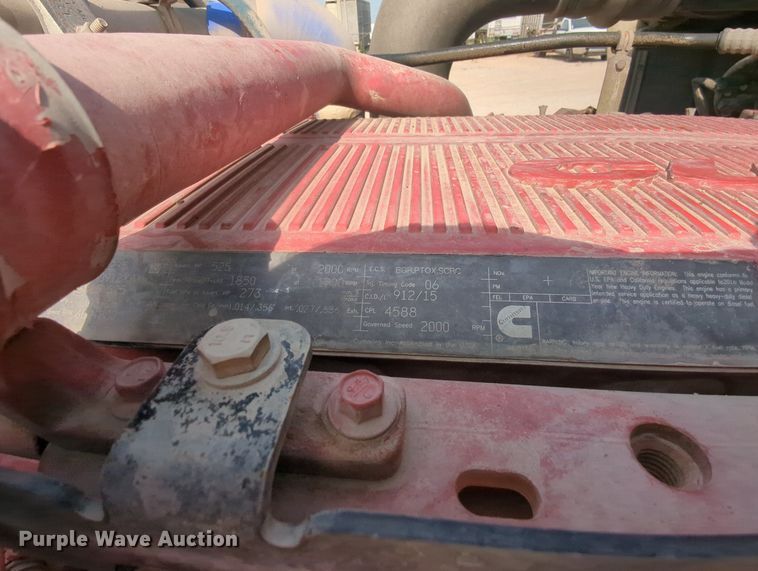 image for item MY9832 2017 Kenworth T800  semi truck