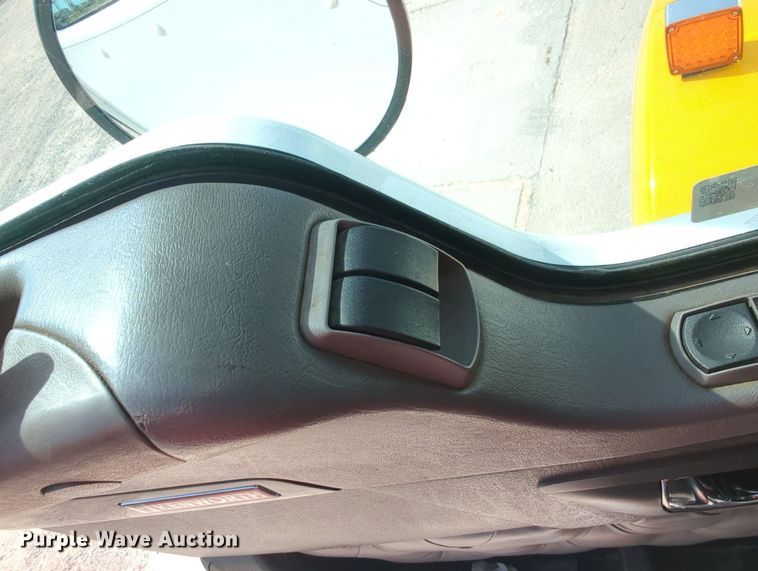 image for item MY9833 2016 Kenworth T800  semi truck