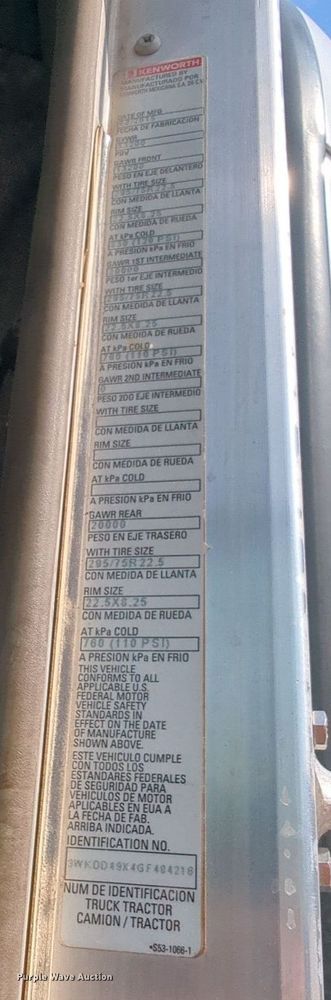image for item MY9833 2016 Kenworth T800  semi truck